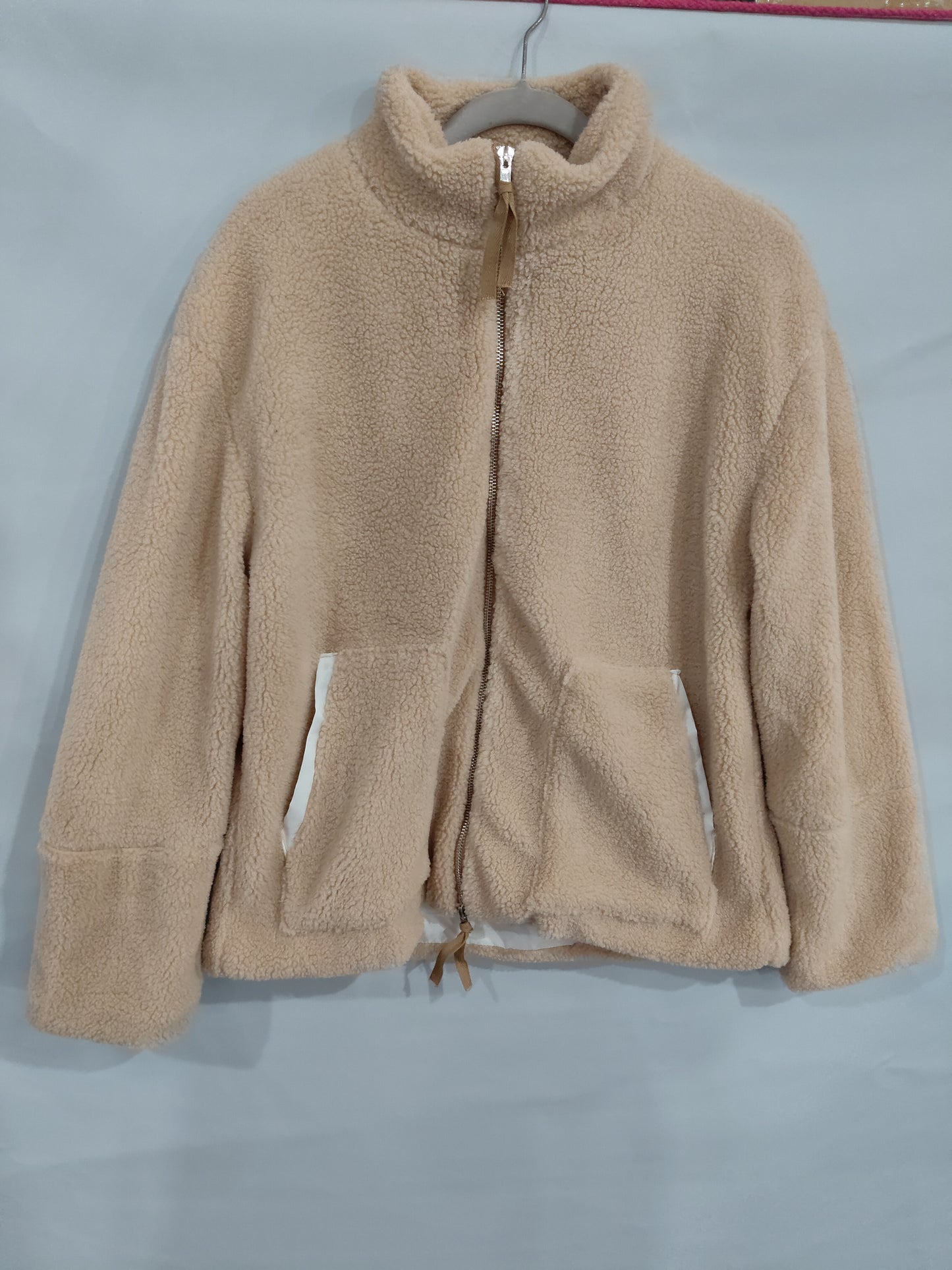 Élégant Manteau Femme en Laine d’Agneau à Col Roulé