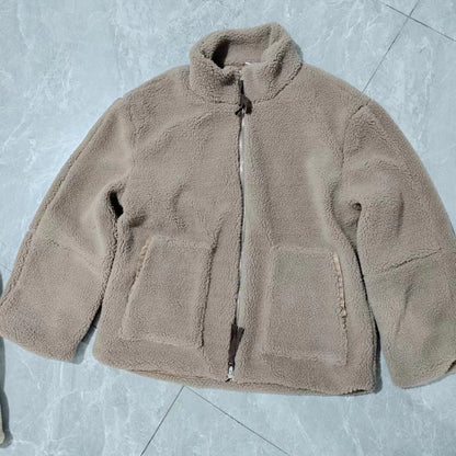 Élégant Manteau Femme en Laine d’Agneau à Col Roulé